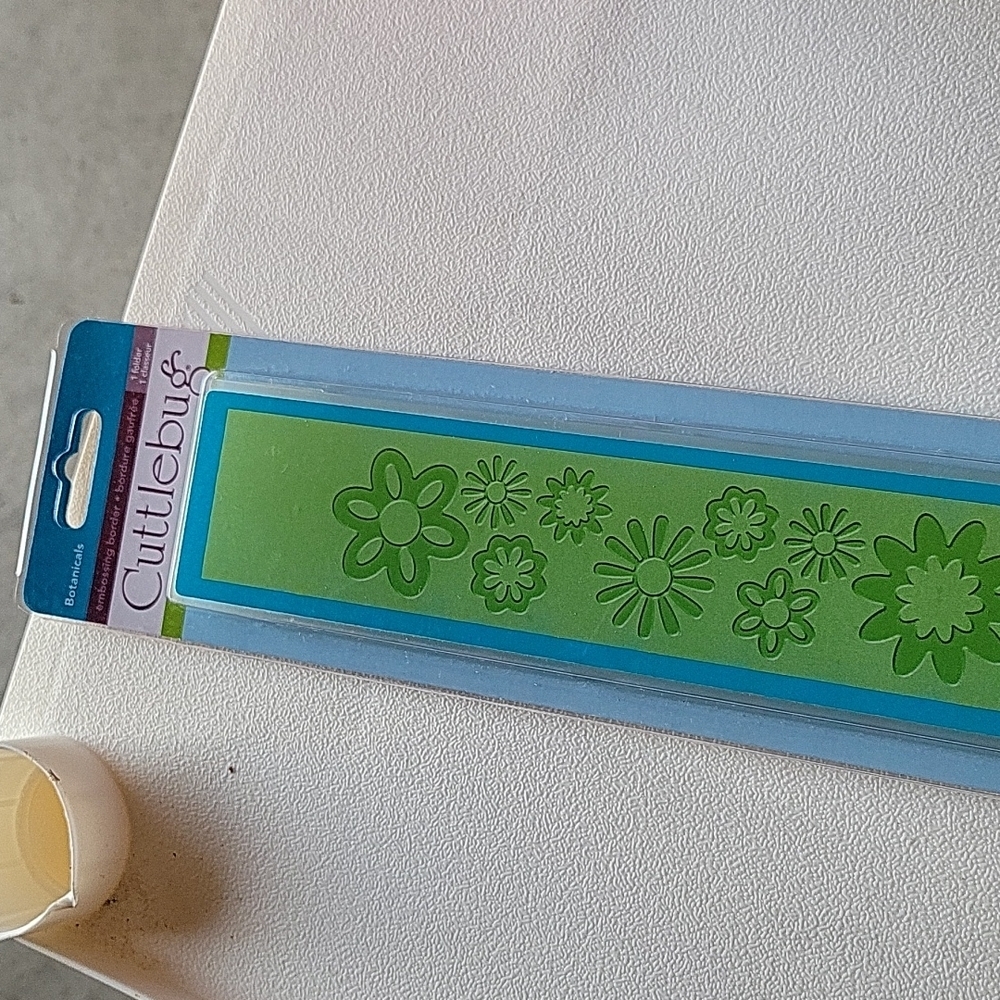 Cuttlebug Embossing Border Essentials 2" x 12"